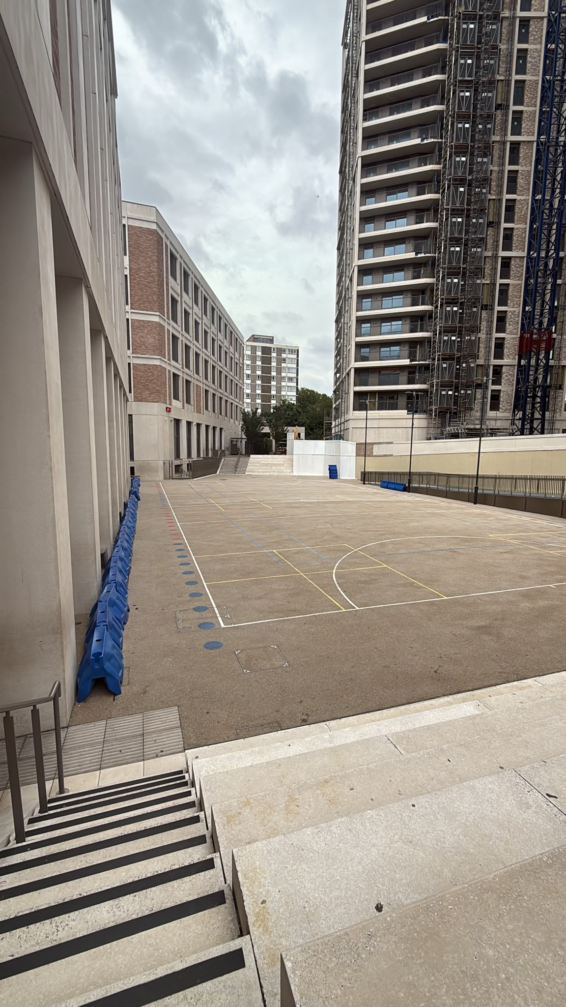 COLA Shoreditch Park Playground - photo 1