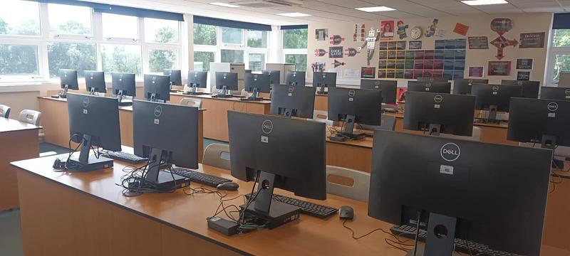 Grays Convent High School Computer Room 27 - photo 1