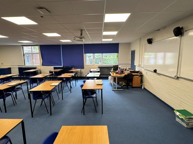 Poole High School Classroom 17 - photo 3
