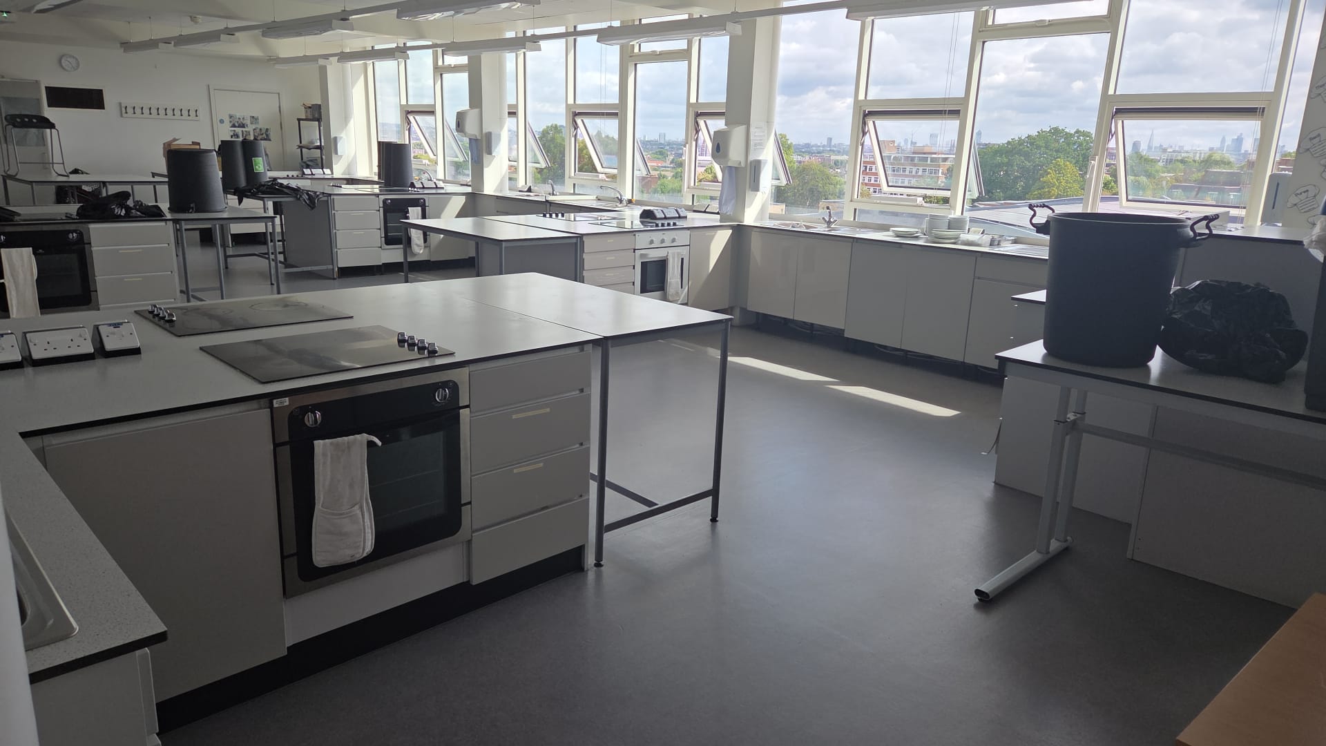 Ark Putney Academy Food Tech Room (By Approval Only) - photo 2