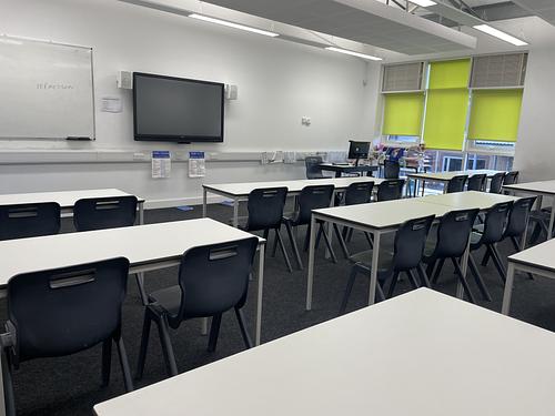 Tudor Grange Academy Solihull Maple Classroom MF7