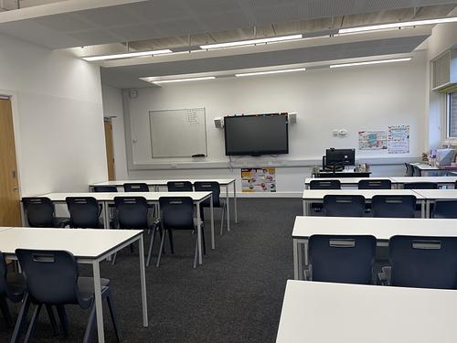 Tudor Grange Academy Solihull Maple Classroom MG1