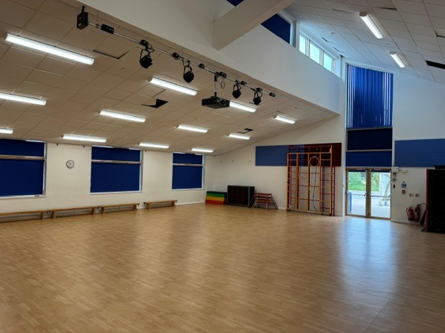Twynham Primary School Main Hall - photo 2
