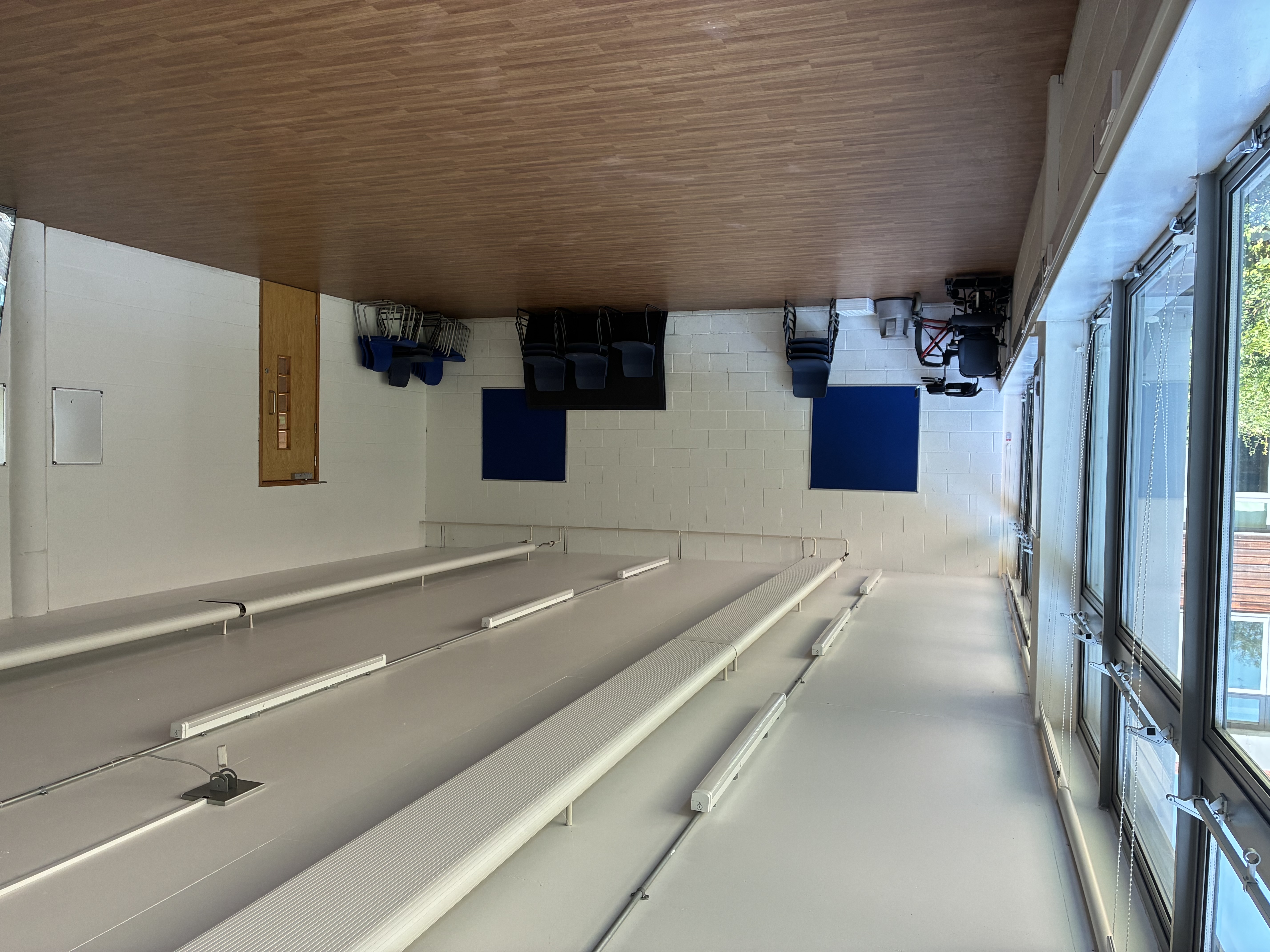 Debden Park High School Multi use room - G86 - photo 2