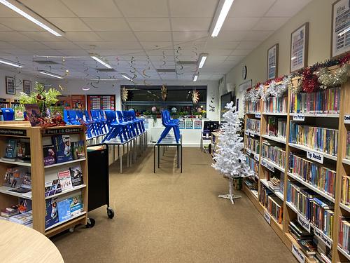 George Mitchell School Library Room 1-27