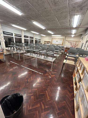 Adeyfield Academy  Classroom EN 1