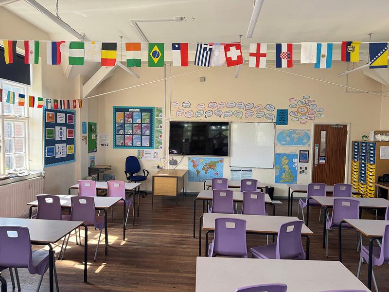 Hockerill Anglo-European College Classroom H 4 - photo 1