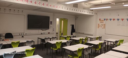 Ark Isaac Newton F33