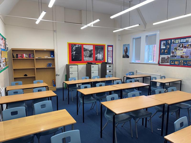 Hockerill Anglo-European College Classroom H 5 - photo 3