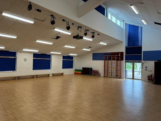 Twynham Primary School Main Hall - photo 2