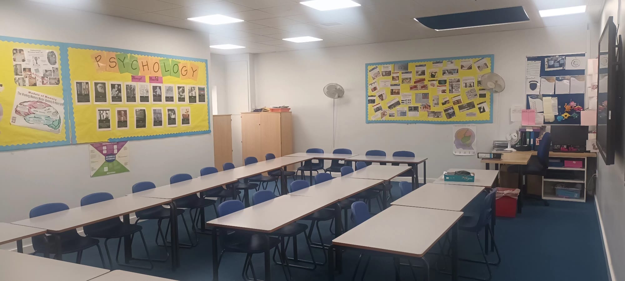 Chadwell Heath Academy Classroom 83 - photo 5