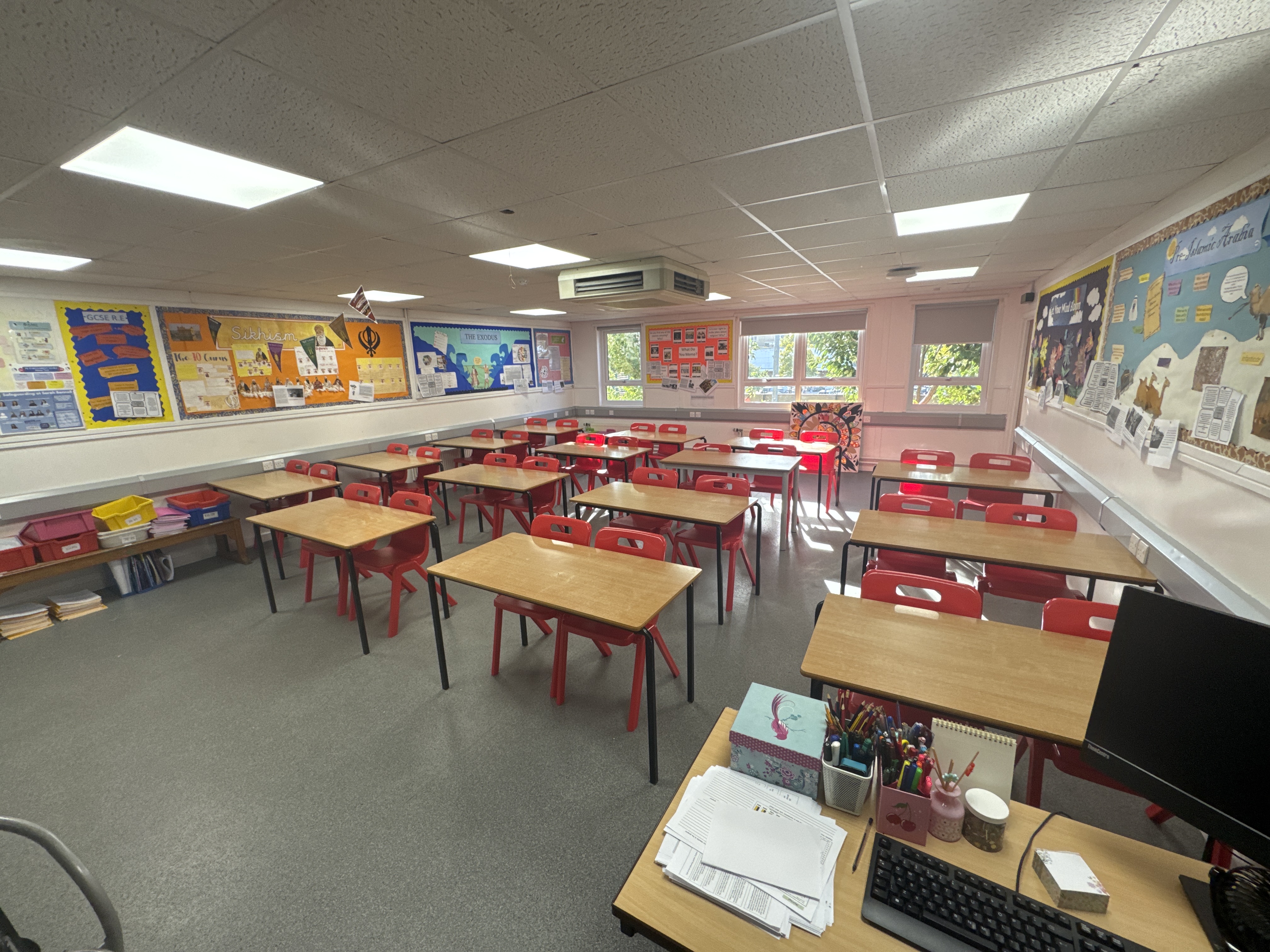 Sarah Bonnell Classroom F19 - photo 1
