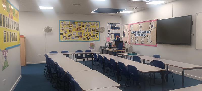 Chadwell Heath Academy Classroom 83 - photo 3