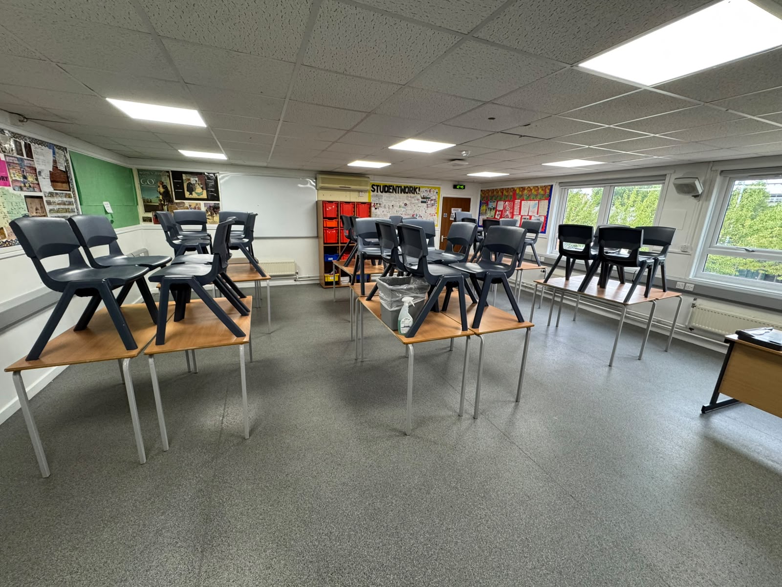 Sarah Bonnell Classroom F20 - photo 2