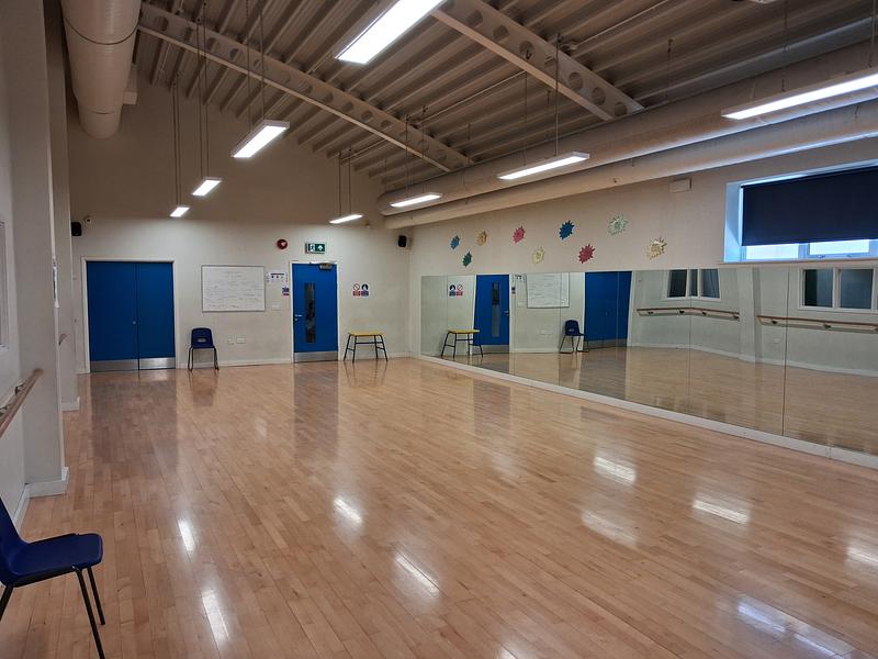 Chadwell Heath Academy Dance Studio - photo 4