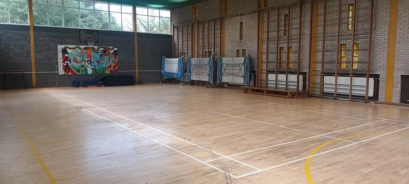 Grays Convent High School Gymnasium  - photo 4