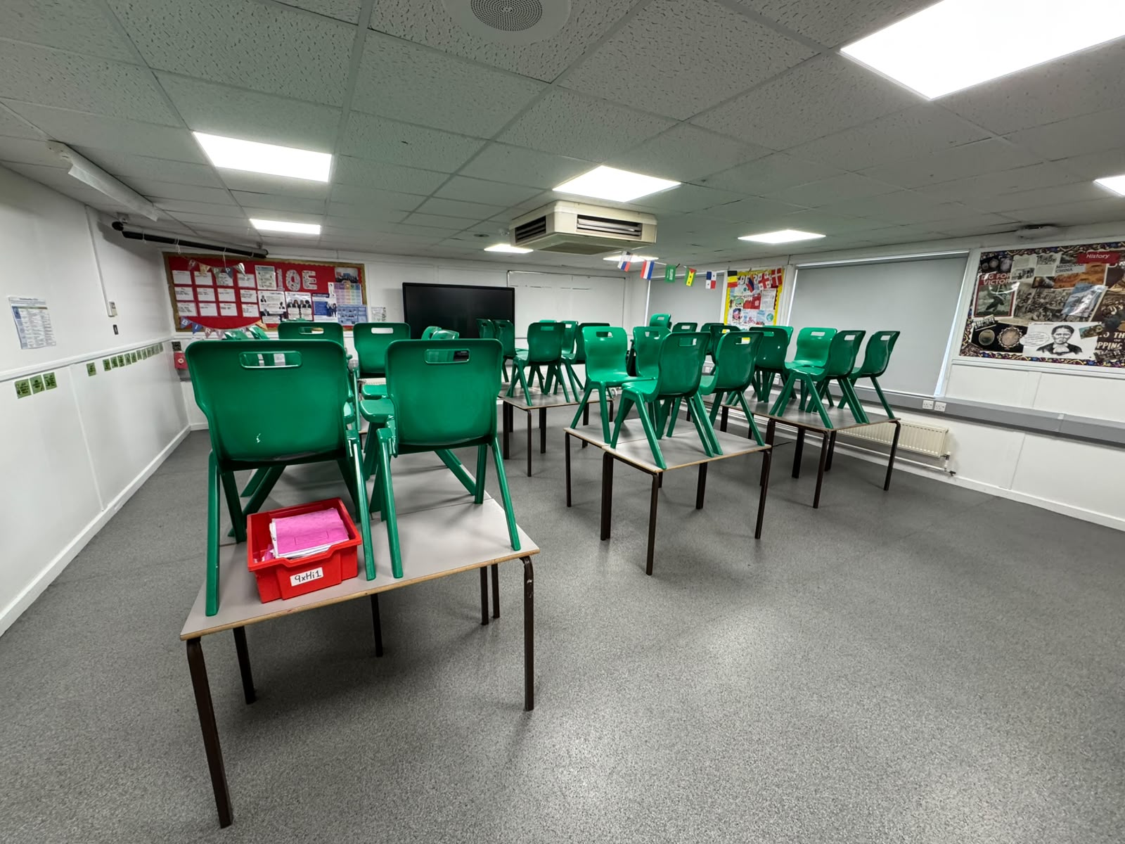 Sarah Bonnell Classroom F21 - photo 1