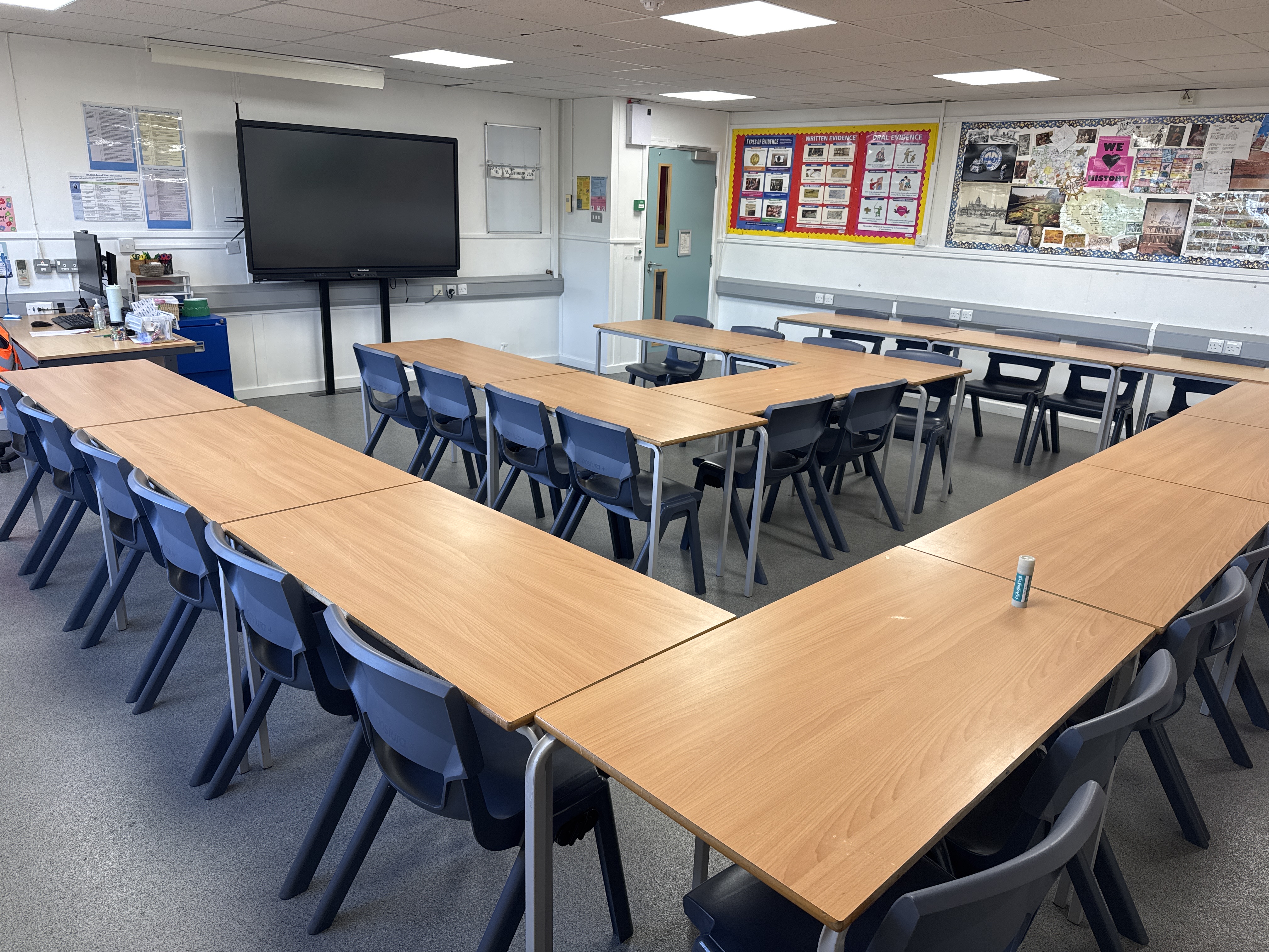 Sarah Bonnell Classroom F20 - photo 2