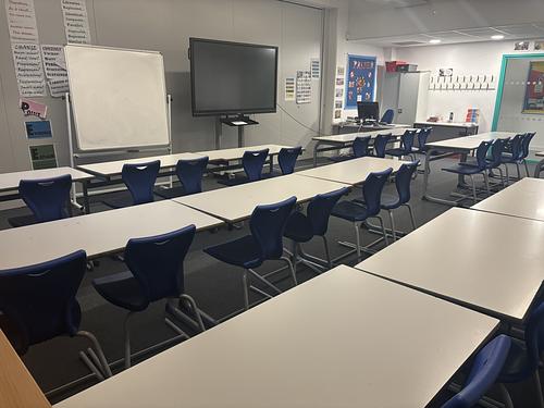 Kensington Aldridge Academy Classroom 025