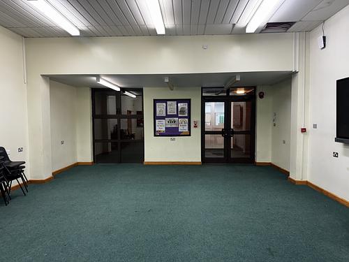 Darrick Wood School Classroom G3