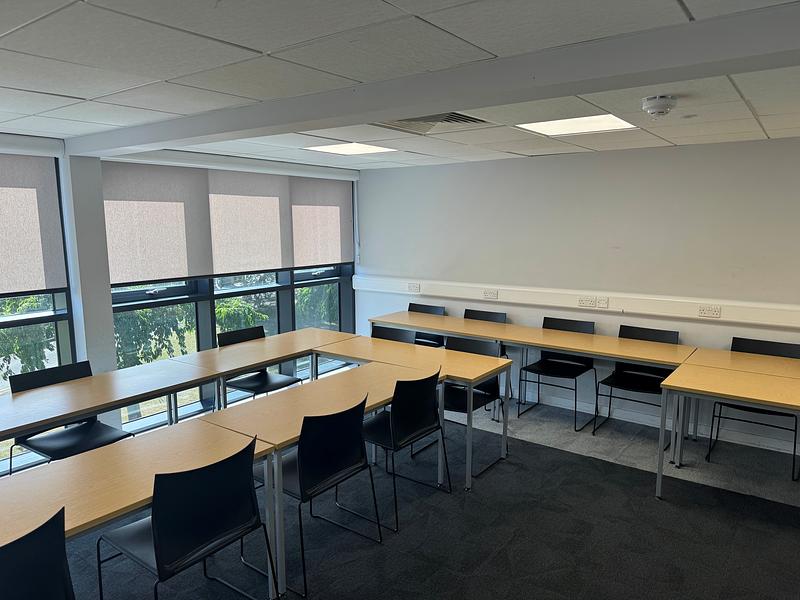 Hockerill Anglo-European College Meeting Room SF1 - photo 1