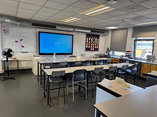 Bedford Free School Science Lab 2.6