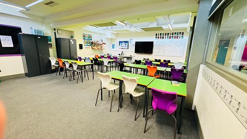 School 21 Classroom (Middle School) C2