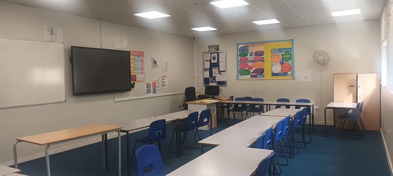 Chadwell Heath Academy Classroom 82 - photo 4
