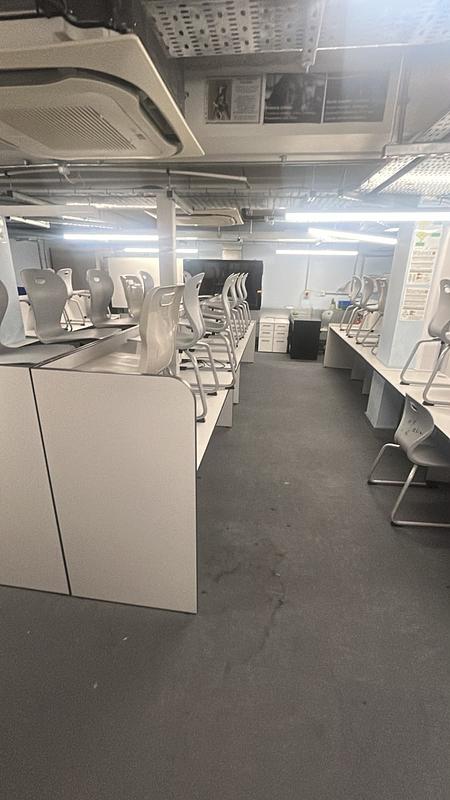 Wapping High School Computer Room (No access to Computers) - photo 4
