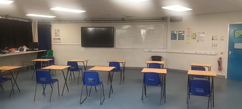 Chadwell Heath Academy Classroom 29 - next to Drama Rooms - photo 2