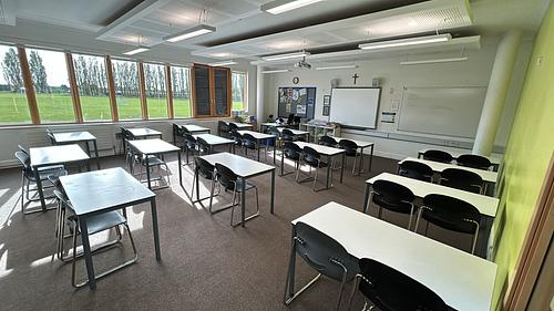 Tudor Grange Academy Samworth Classroom 6