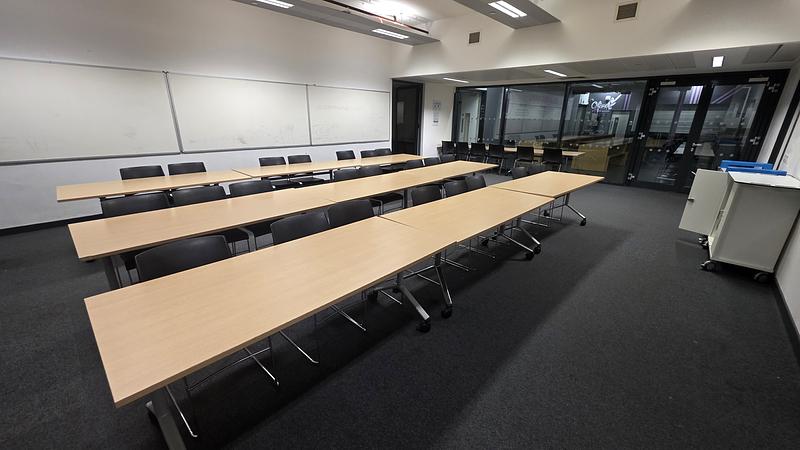 St Paul's Way Secondary School Sixth Form Common Room - photo 3