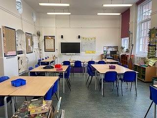 Brookfield Primary Classroom - Ash