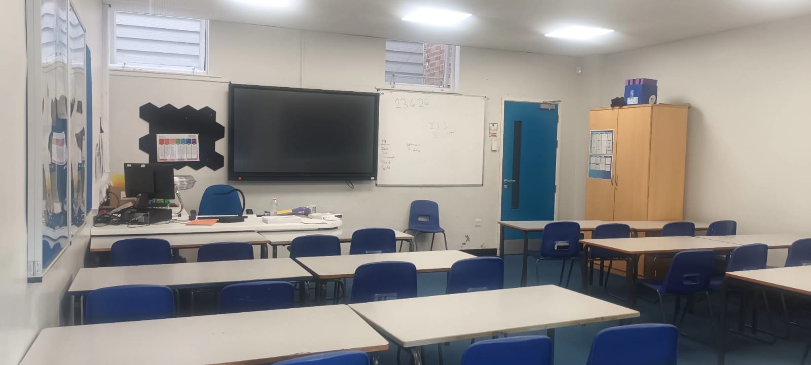 Chadwell Heath Academy Classroom 8 - photo 4