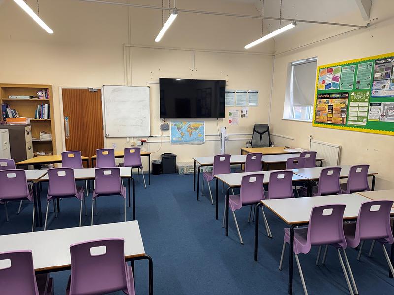 Hockerill Anglo-European College Classroom H 6 - photo 1