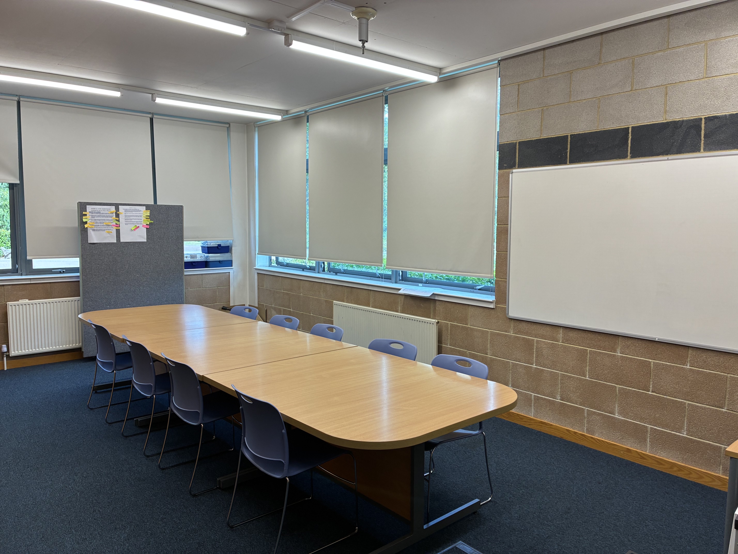 Debden Park High School Meeting Room - photo 2