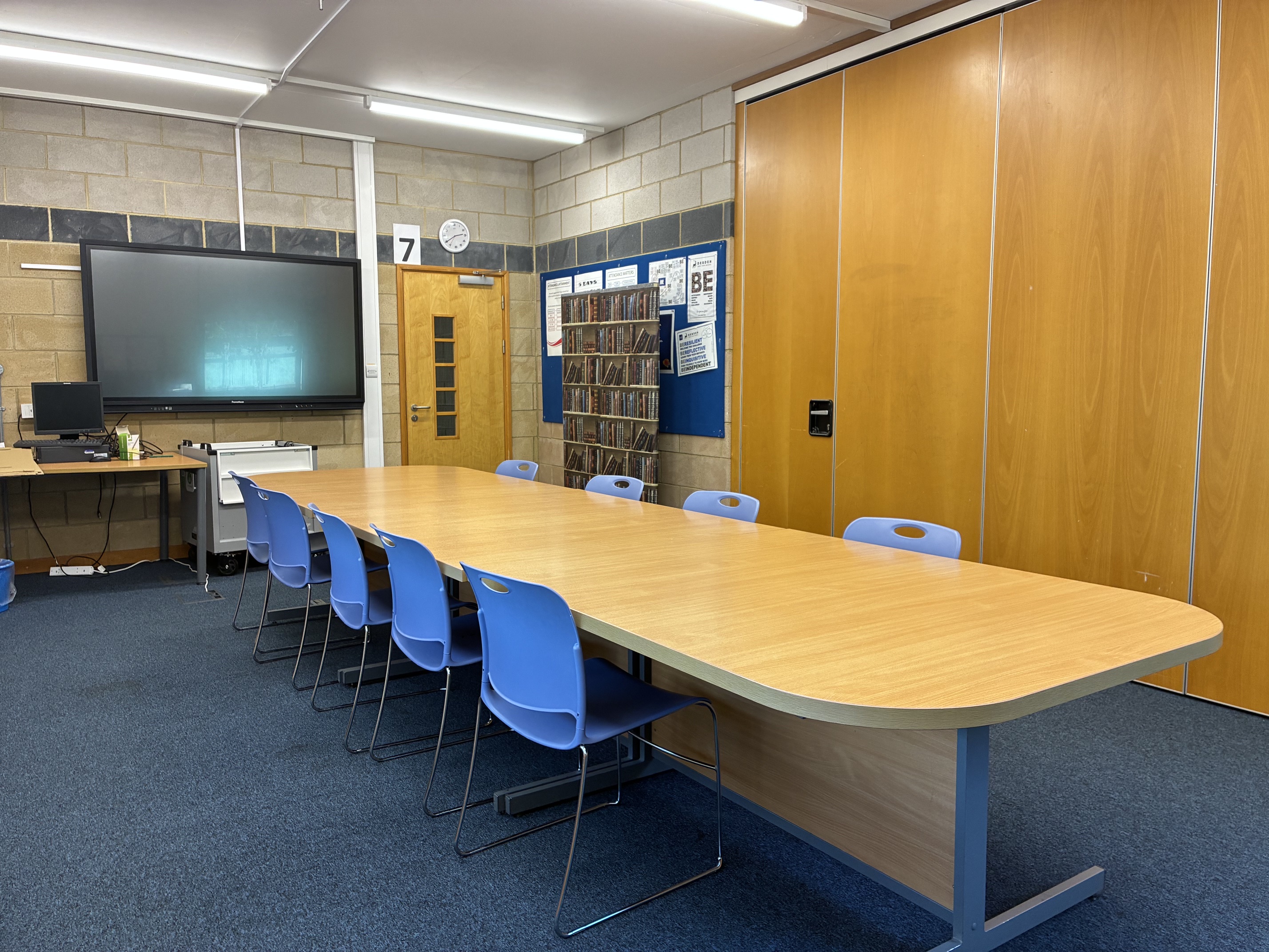 Debden Park High School Meeting Room - photo 1