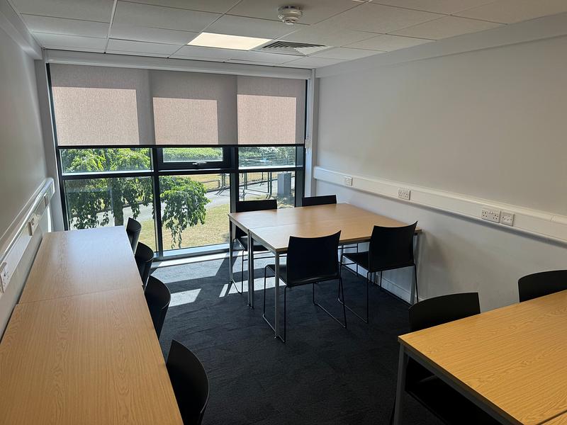 Hockerill Anglo-European College Meeting Room SF2 - photo 2