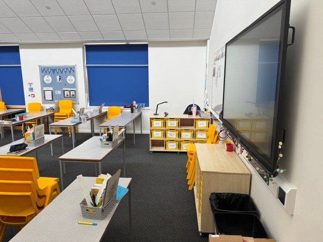Twynham Primary School Classroom - photo 1