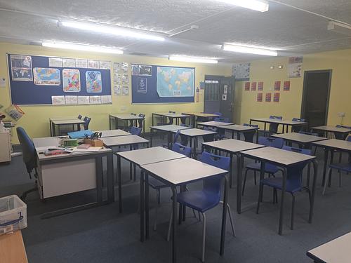 Hazelwick School Classroom 20