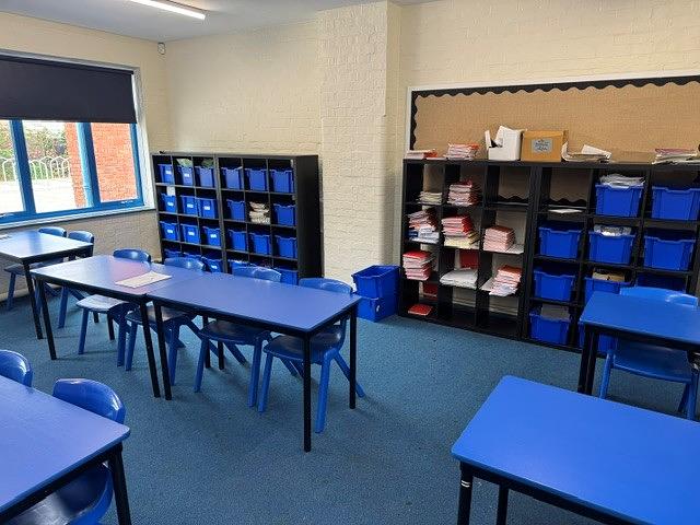 Twynham School Classroom 16 - photo 4