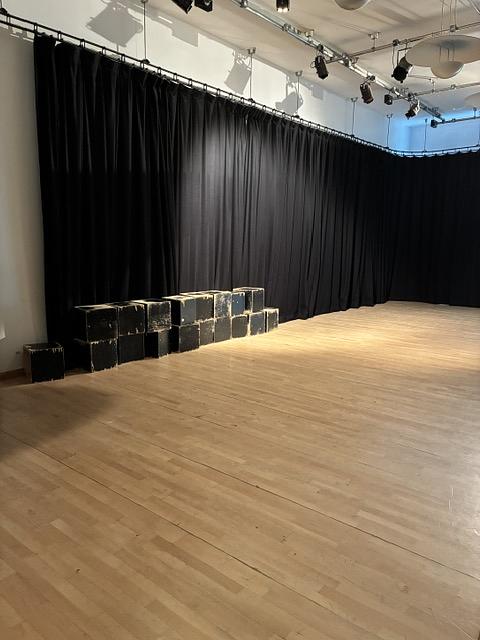 Debden Park High School Drama Studio - photo 2