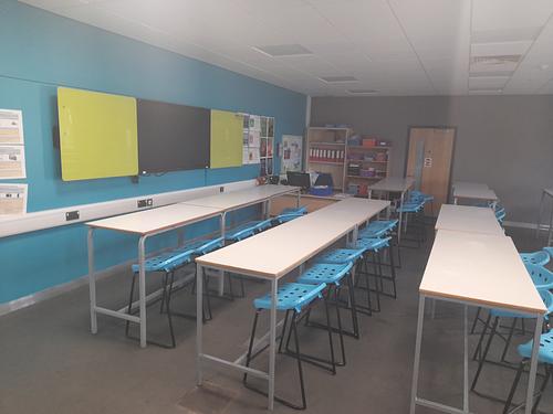 Southchurch High School A017 - Large Science Room (no science equipment) 