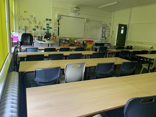 Tudor Grange Academy Solihull Oak Classroom OG4