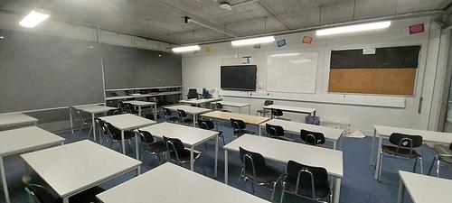 Harris Lowe Academy Classroom U25