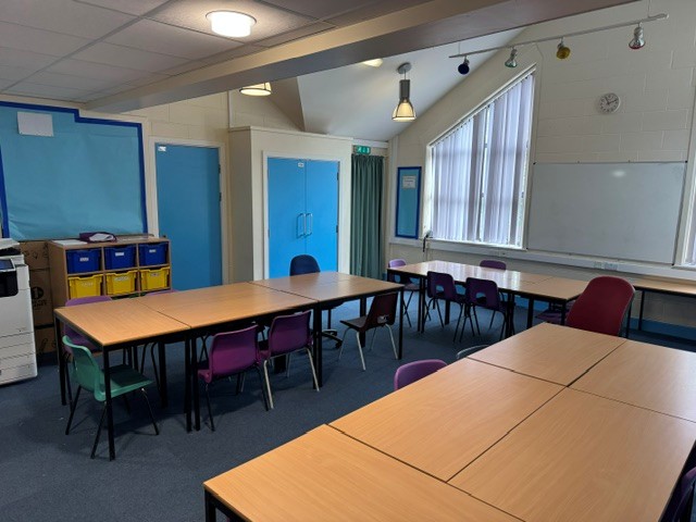 Christchurch Junior School Meeting Room - photo 2
