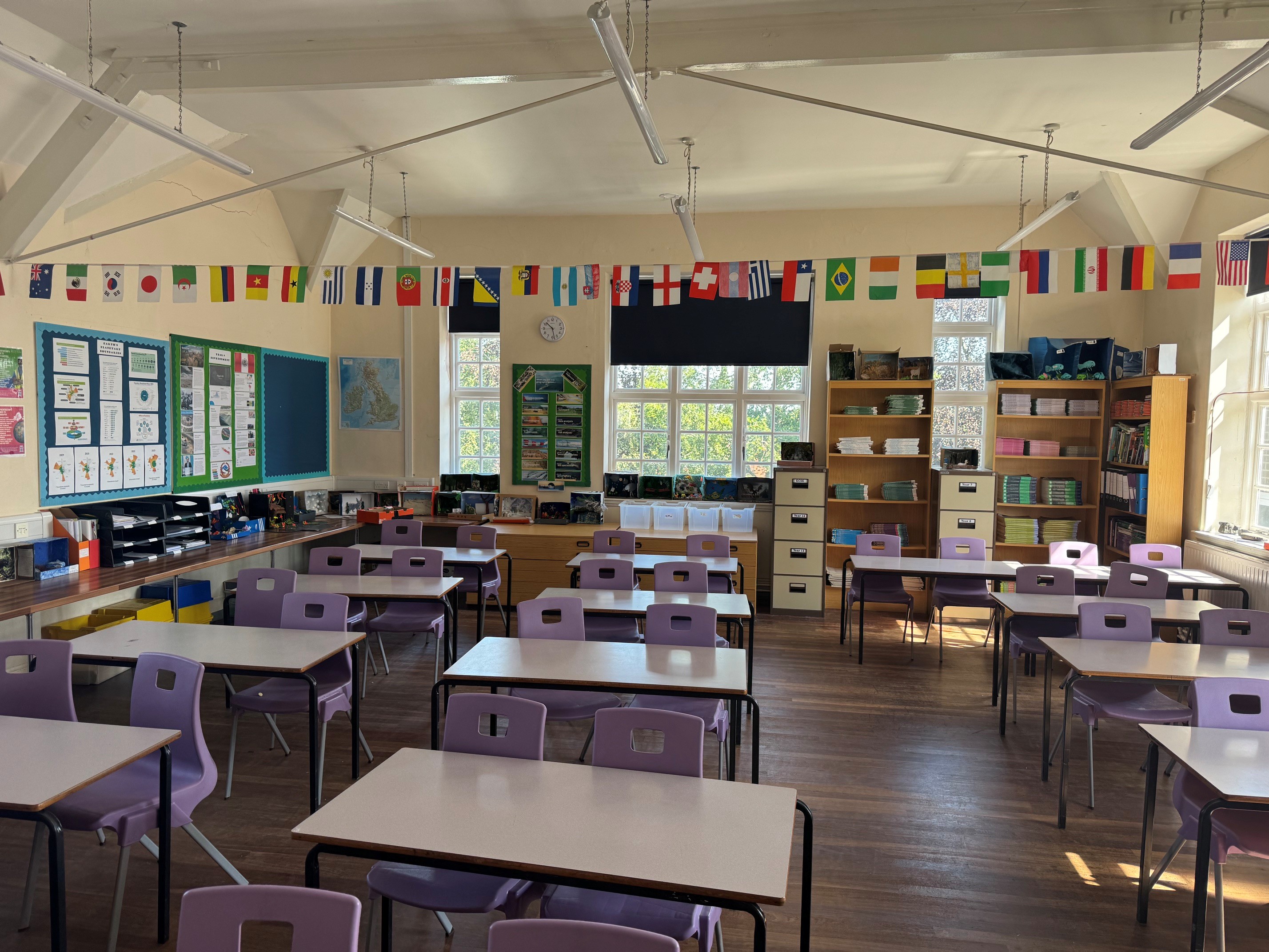 Hockerill Anglo-European College Classroom H 4 - photo 2