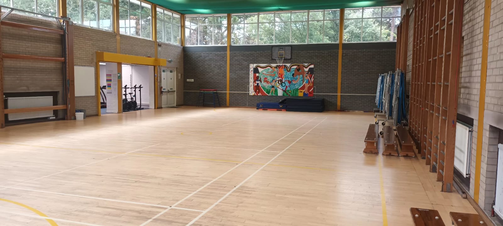 Grays Convent High School Gymnasium  - photo 3