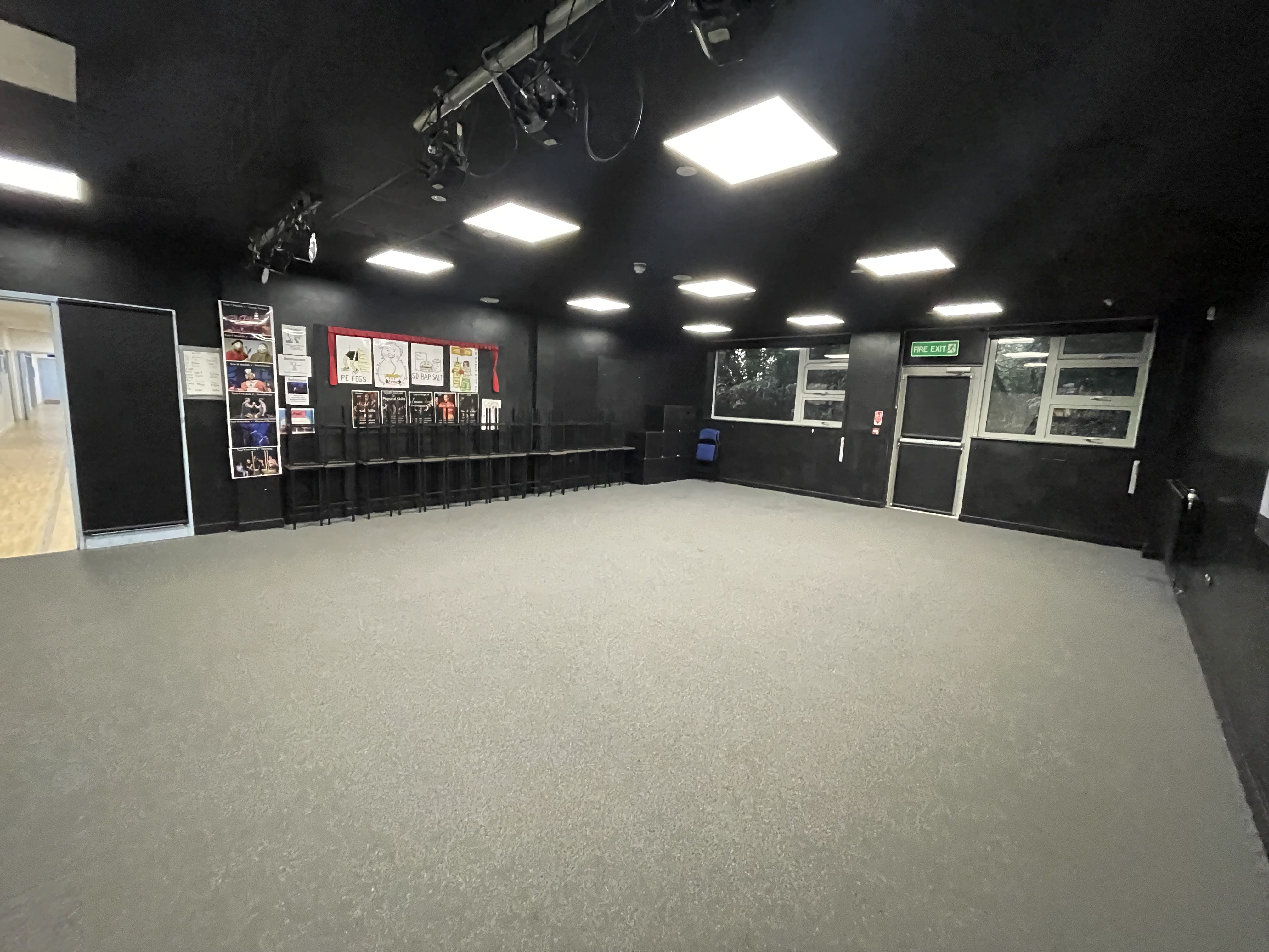 Ark Greenwich Free School Drama Classroom - photo 4