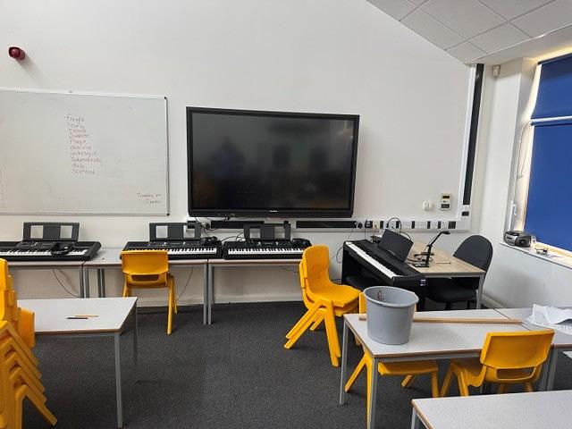 Twynham Primary School Music Room - photo 3